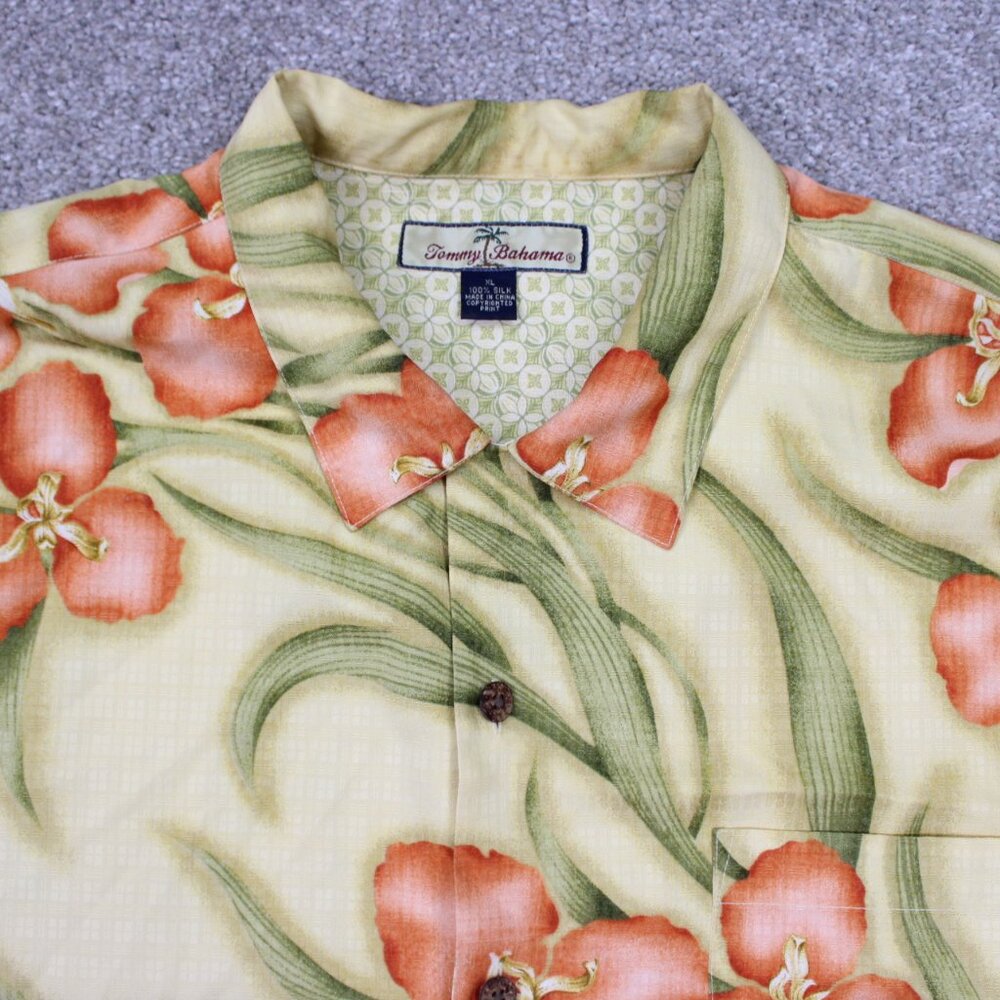 Tommy Bahama‎ Camp Shirt Adult XL Loop Collar Yellow Floral Silk S/S Button Up - Picture 5 of 12